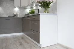 Stolkar Keittiön Pesuallaskaappi PAULA D60ZL P/L, Harmaa -NORE Kalusteet Myymälä keittion pesuallaskaappi paula d60zl pl harmaa 987ed osta reference