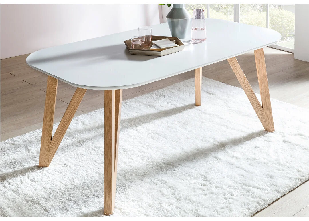 Ruokapöytä 1 Ruokapöytä