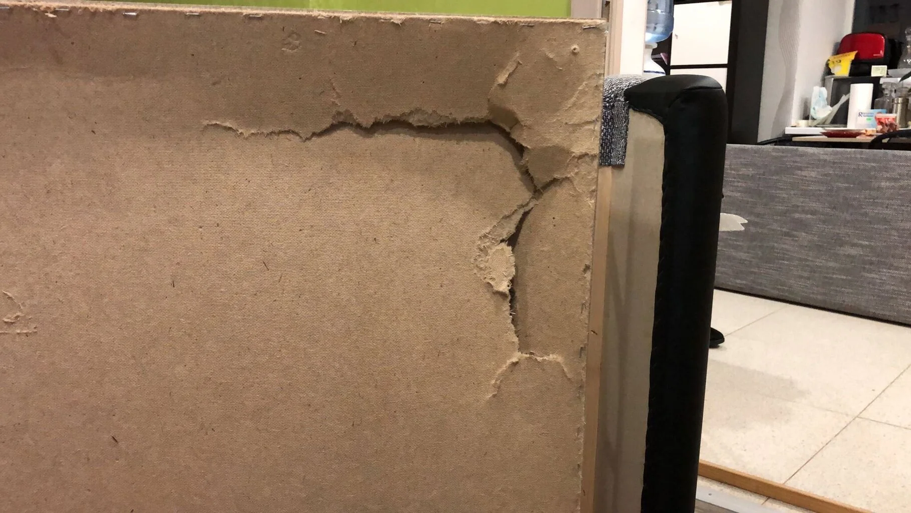 NORE Vuodesohva Milo II, Harmaa/musta 4 NORE Vuodesohva Milo II, Harmaa/musta - Image 4